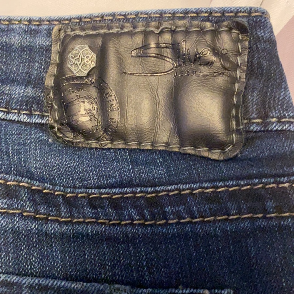 Silver Jeans - Picture 7 of 7